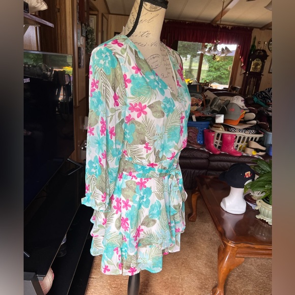 NWT Cato floral romper jumpsuit super cute 🥰 - Picture 14 of 15